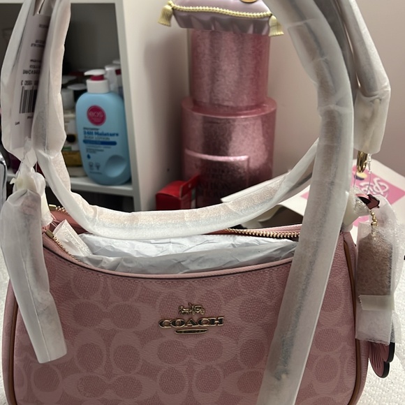 Coach Teri Shoulder Bag - Picture 6 of 7